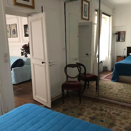 Le 35 Rue Coquillière With Airport Pick-up Service Appartamento *