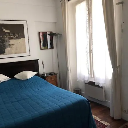 Le 35 Rue Coquilliere With Airport Pick-up Service *